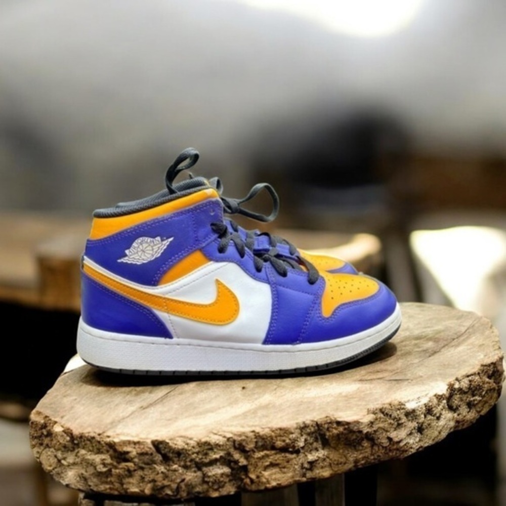 Nike Air Jordan - Air Jordan 1 Mid GS 'Lakers' - DQ8423-517 / 6Y